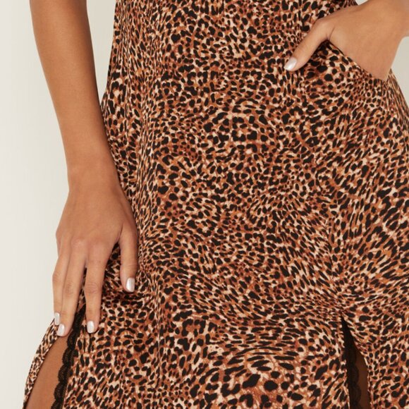 Idyllwind Leopard Print Maxi Dress - Picture 4 of 16